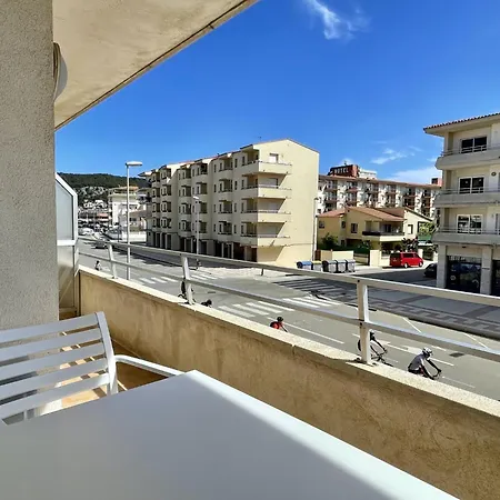 Festastar 211 Apartment